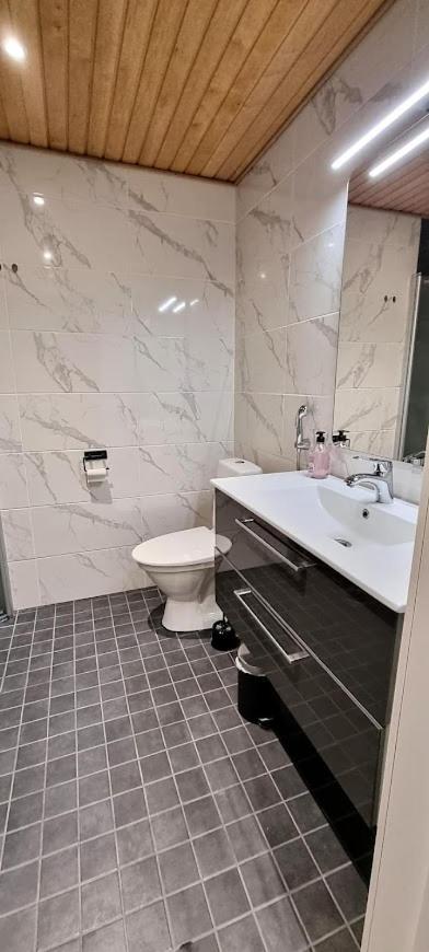Elegantti Studio Laehellae Kuusamon Keskustaa Apartment Exterior foto